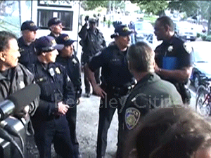 UC Police attempt to block resuppy of tree-sitters at  Berkeley Memorial Oak Grove
